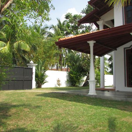 Falcon Villa Induruwa Exterior foto