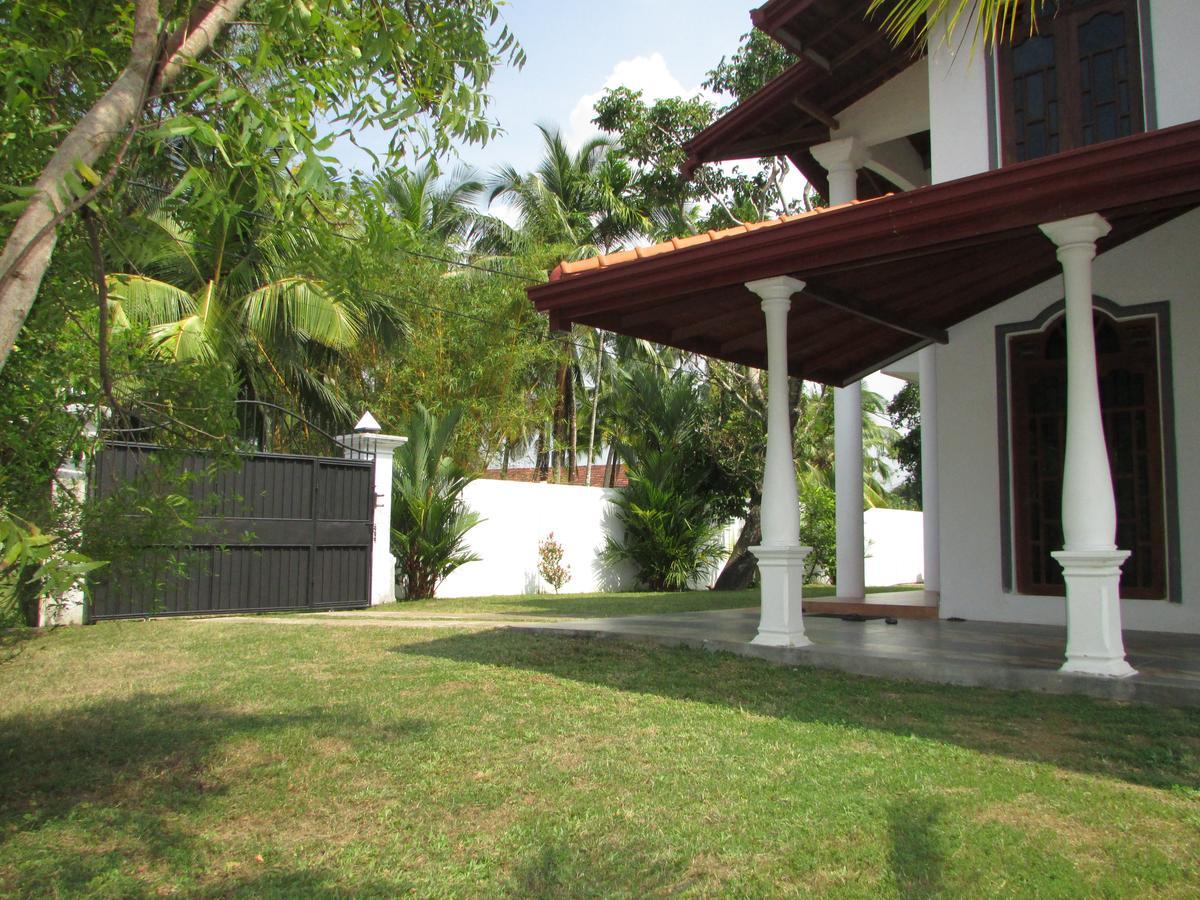 Falcon Villa Induruwa Exterior foto