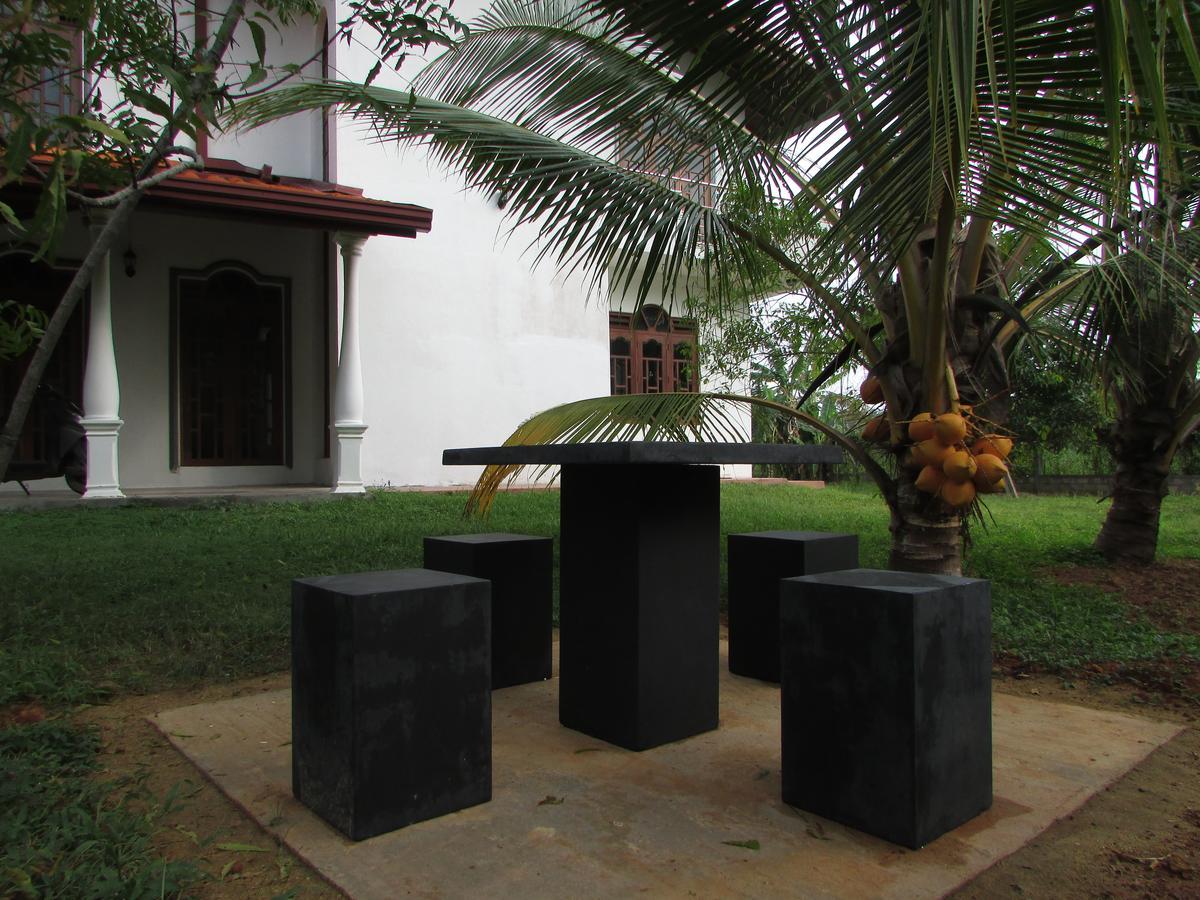 Falcon Villa Induruwa Exterior foto